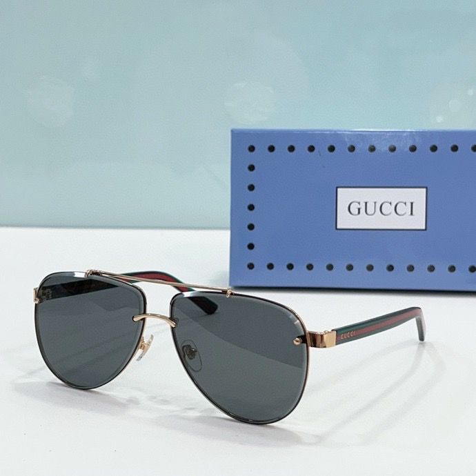 Gucci Sunglass AAA 082